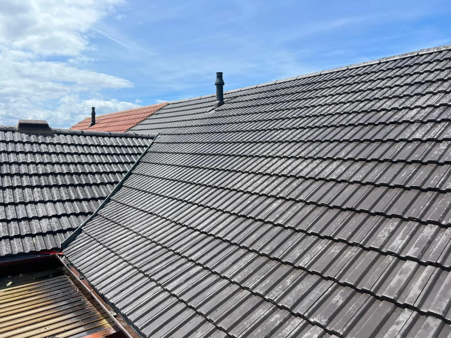 New roof installations, image 2
